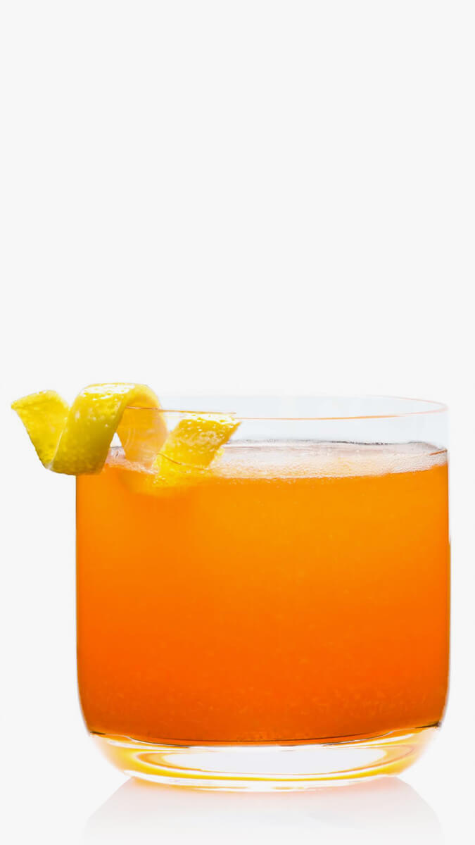 Vodka Campari with EFFEN Raspberry Vodka, Campari, fresh lemon sour and peach puree. Citrusy!