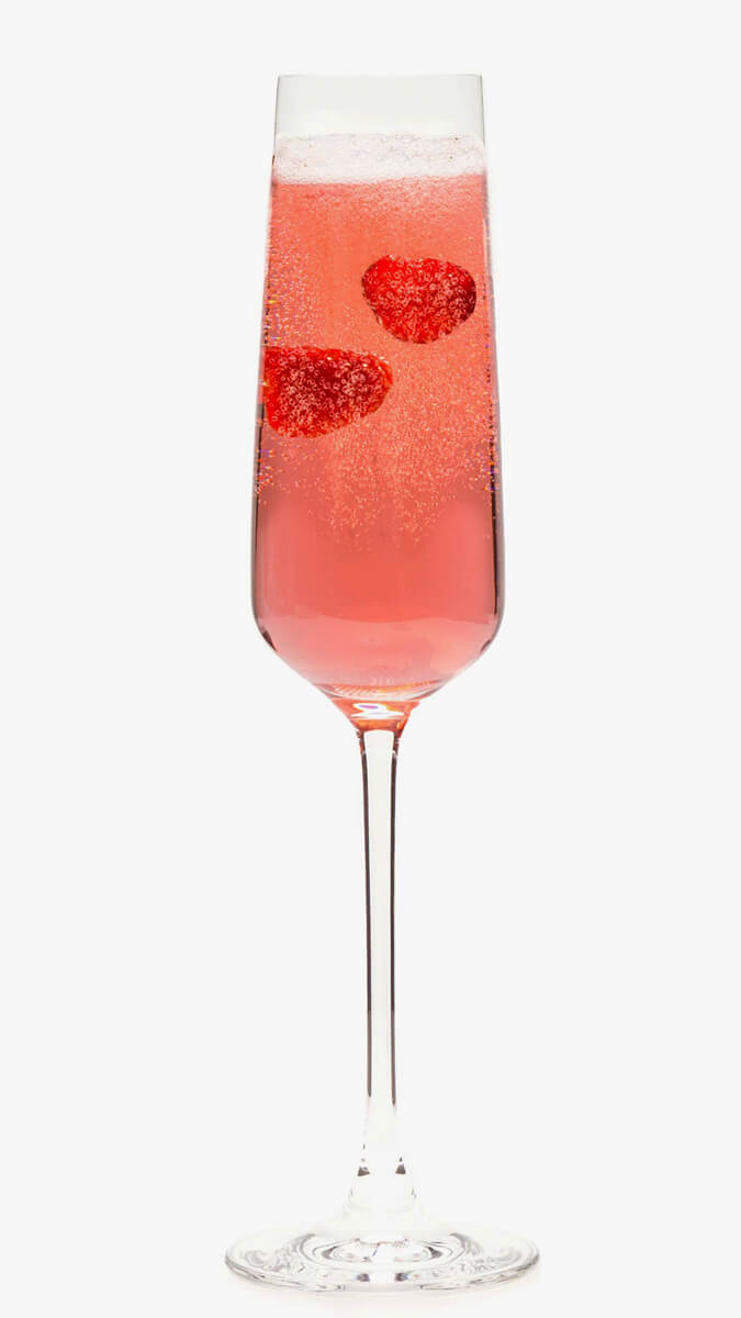 Vodka champagne cocktail with EFFEN Black Cherry: vodka, champagne and raspberry liqueur.