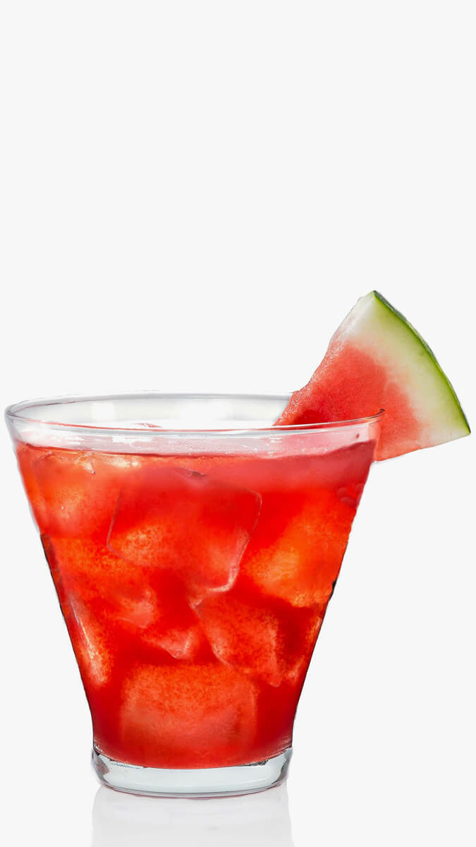 Sour watermelon vodka drink with EFFEN Cucumber Vodka, watermelon pieces, fresh lemon juice. Light!
